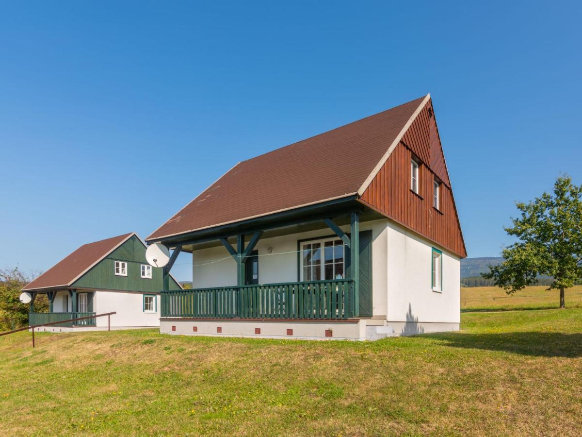 Holiday Home Holiday Hill 58 By Interhome Cista  Экстерьер фото