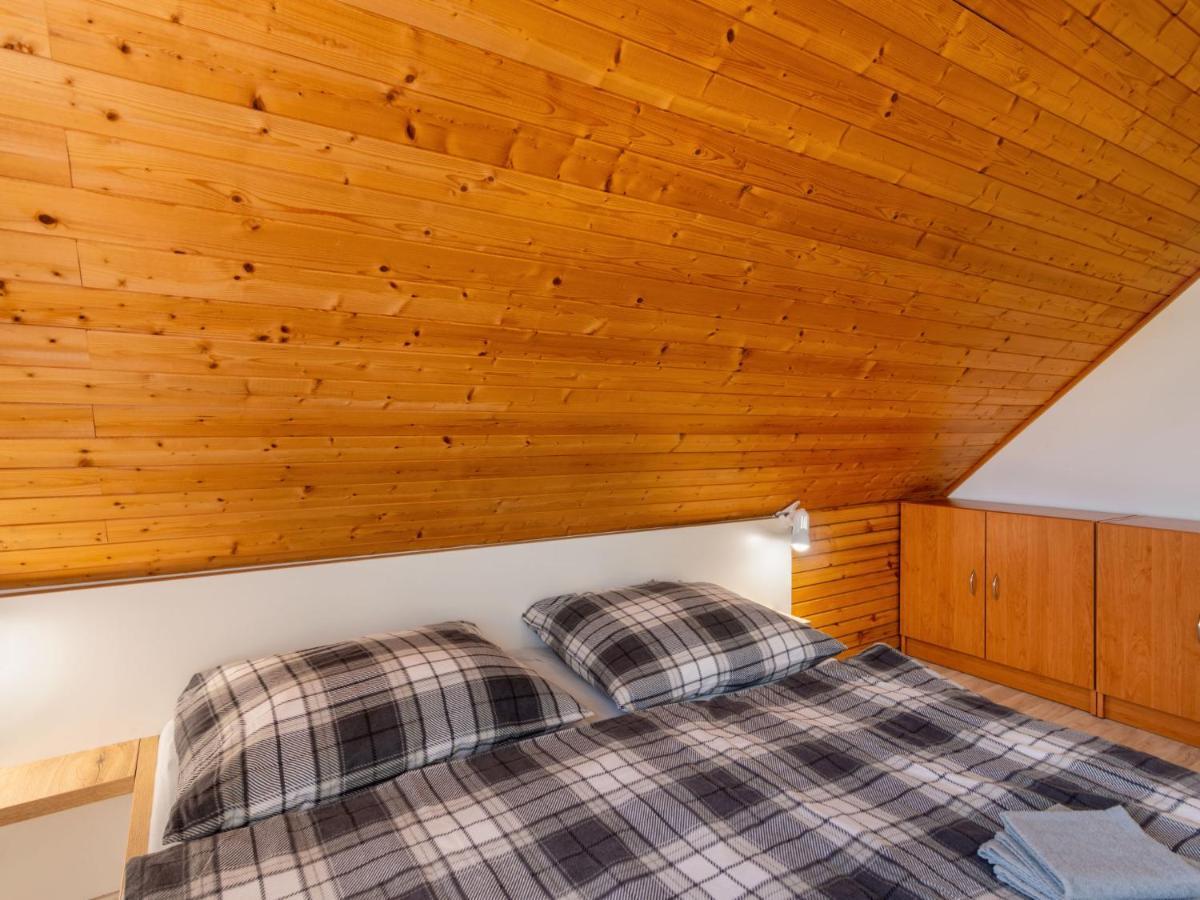 Holiday Home Holiday Hill 58 By Interhome Cista  Экстерьер фото